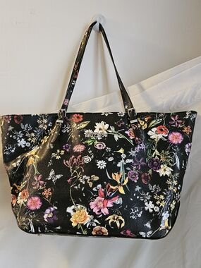 Kenneth Cole Reaction Floral Tote Bag - Black Floral